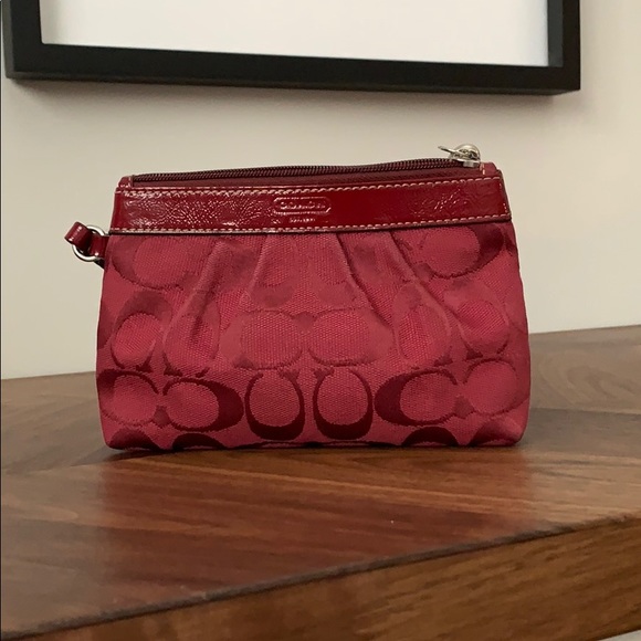 Coach | Authentic wristlet- wine red. - Picture 1 of 5